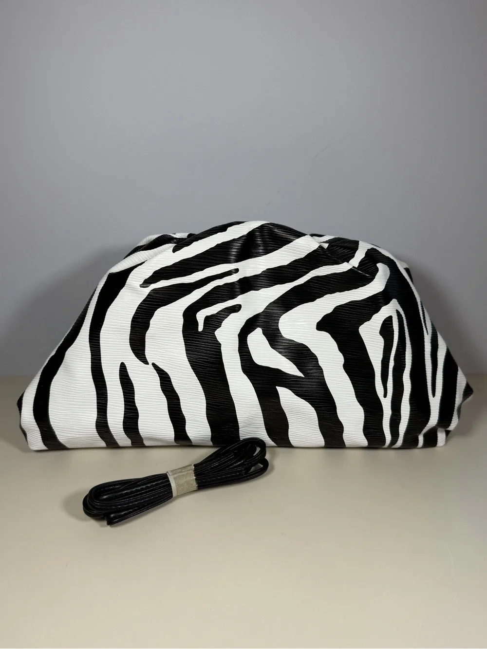 Unk Black & White Zebra Print Wristlet Clutch